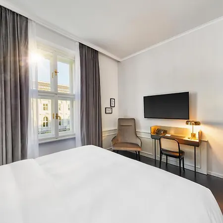 Hotel The Cloud One Salzburg, Part Of The Motel One Group 4*