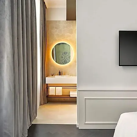 Hyperion Отель 5*
