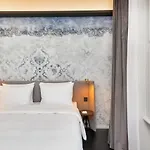 Hotel Hyperion 5*